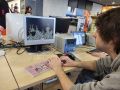 Nawet Kacpir dał się wciągnąć w Wormsy na lokalnym trybie multiplayer